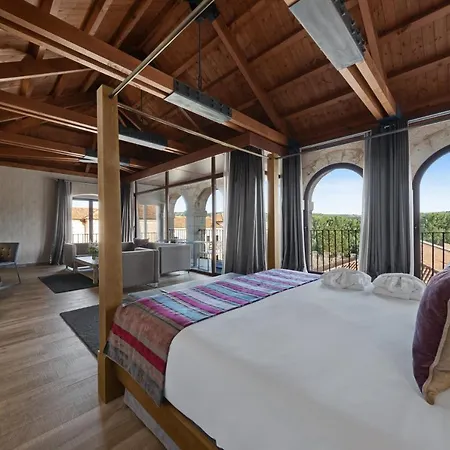 Hotel Castilla Termal Monasterio De Valbuena 5*