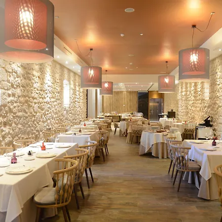 Otel Castilla Termal Monasterio De Valbuena - Small Luxury 5*
