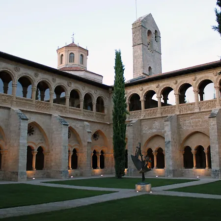 Otel Castilla Termal Monasterio De Valbuena - Small Luxury