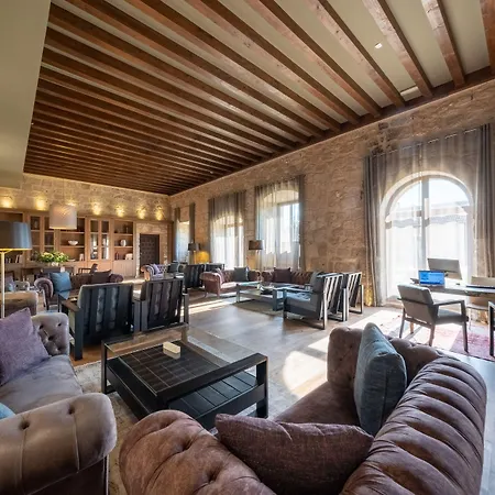 Castilla Termal Monasterio De Valbuena - Small Luxury